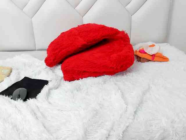 Skinny-Mature webcam