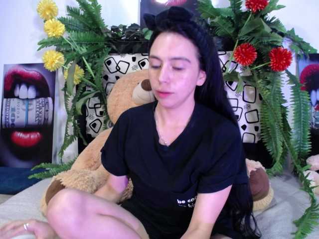 likaalittle's BongaCams show and profile