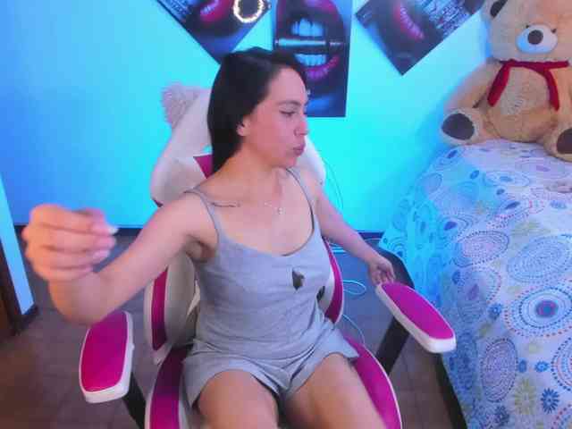 likaalittle webcam
