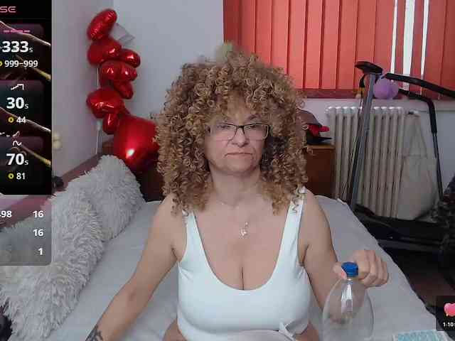 MilfDolores webcam