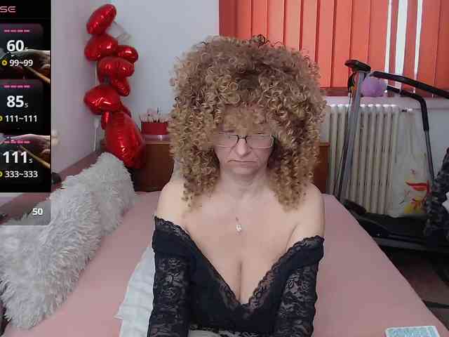 MilfDolores webcam