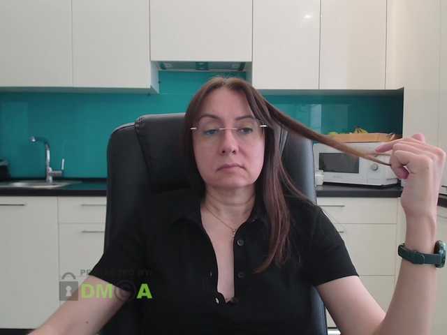 dulcesiomar8's BongaCams show and profile