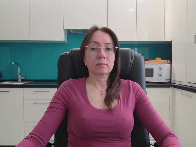 dulcesiomar8's BongaCams show and profile