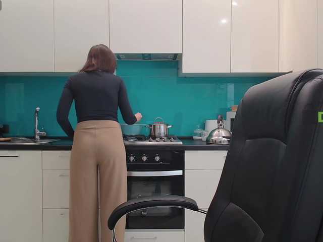 dulcesiomar8's BongaCams show and profile