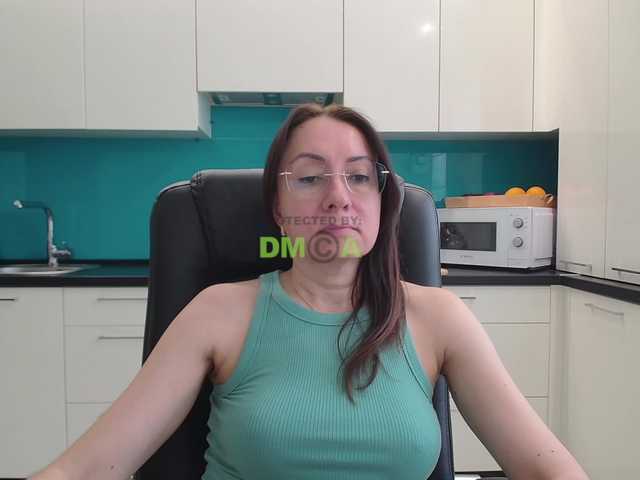 dulcesiomar8's BongaCams show and profile