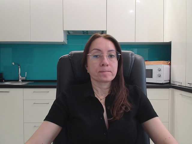 dulcesiomar8's BongaCams show and profile
