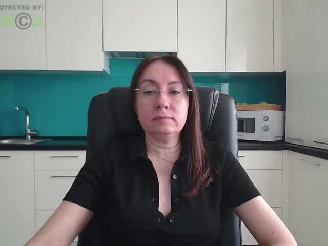 dulcesiomar8's BongaCams show and profile