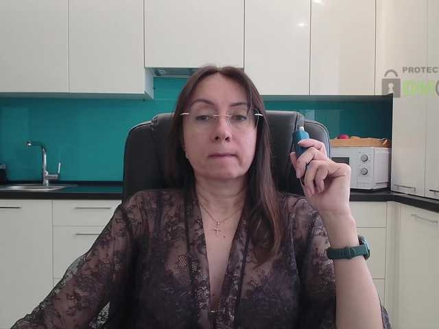 dulcesiomar8's BongaCams show and profile