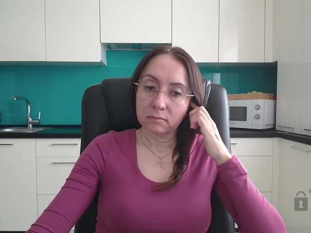 dulcesiomar8's BongaCams show and profile