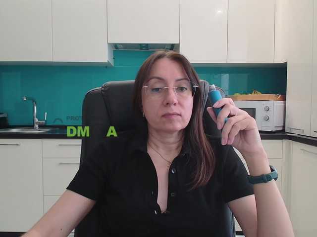 dulcesiomar8's BongaCams show and profile