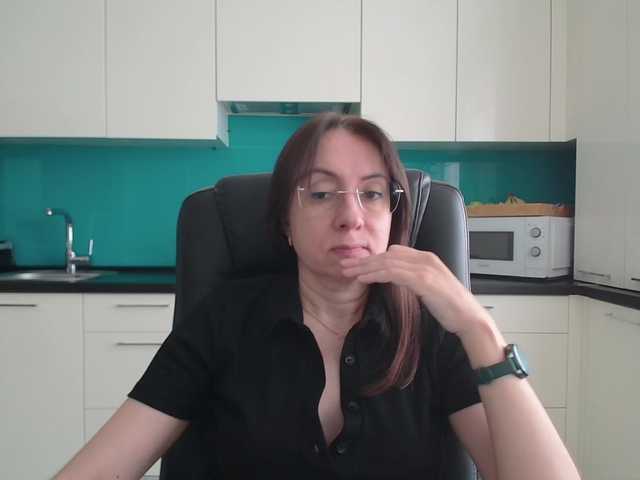 dulcesiomar8's BongaCams show and profile