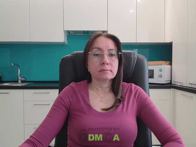 dulcesiomar8's BongaCams show and profile