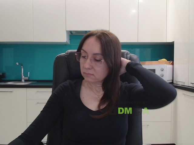 dulcesiomar8's BongaCams show and profile