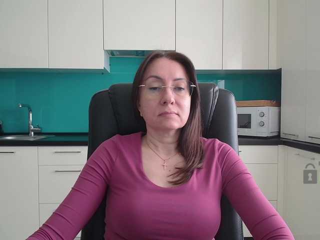 dulcesiomar8's BongaCams show and profile