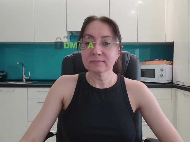 dulcesiomar8's BongaCams show and profile