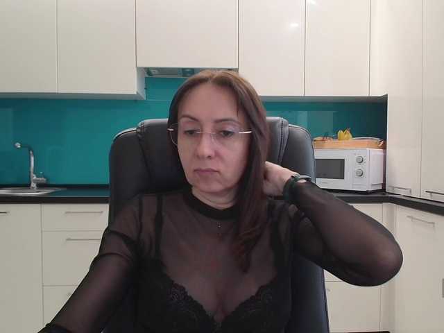 dulcesiomar8's BongaCams show and profile