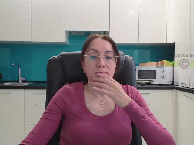 dulcesiomar8's BongaCams show and profile