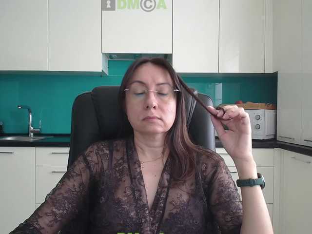 dulcesiomar8's BongaCams show and profile