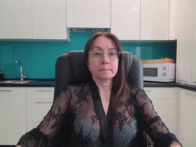 dulcesiomar8's BongaCams show and profile