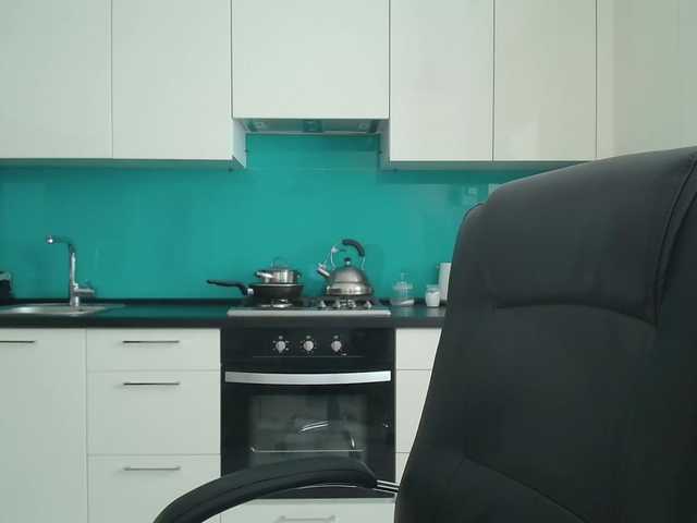 dulcesiomar8's BongaCams show and profile