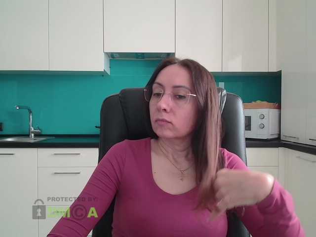 dulcesiomar8's BongaCams show and profile