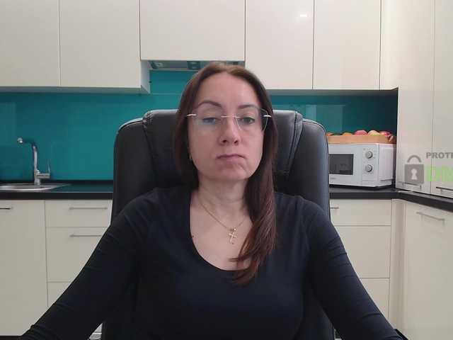 dulcesiomar8's BongaCams show and profile