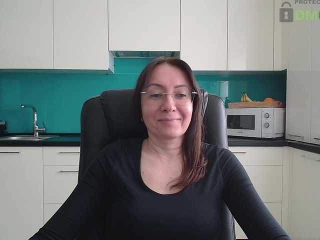 dulcesiomar8's BongaCams show and profile