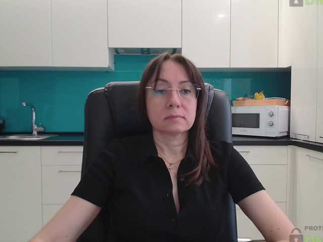 dulcesiomar8's BongaCams show and profile