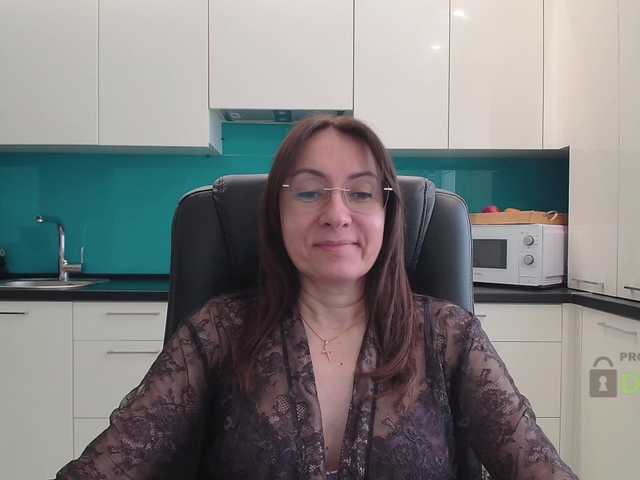 dulcesiomar8's BongaCams show and profile