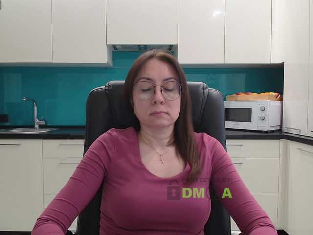 dulcesiomar8's BongaCams show and profile