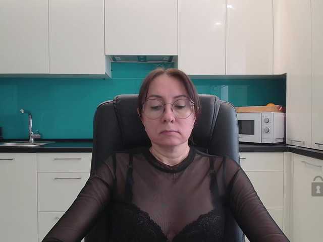 dulcesiomar8's BongaCams show and profile