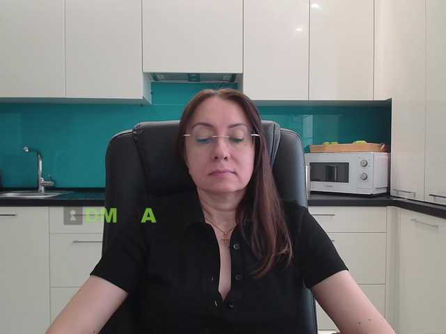 dulcesiomar8's BongaCams show and profile