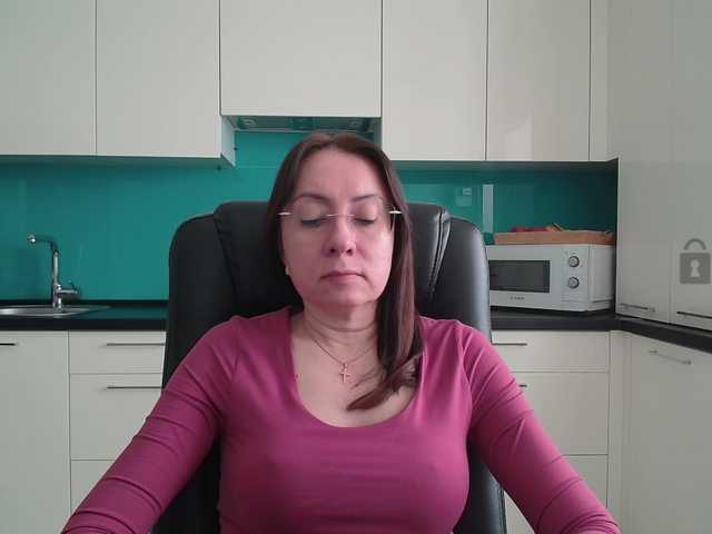 dulcesiomar8's BongaCams show and profile