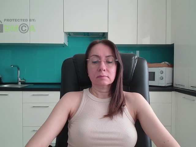 dulcesiomar8's BongaCams show and profile