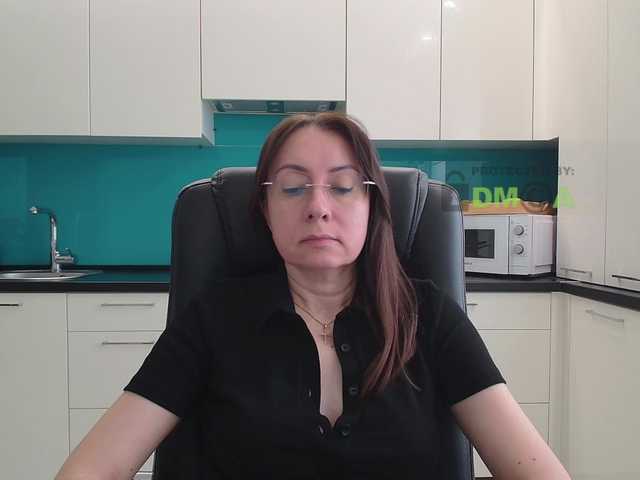 dulcesiomar8's BongaCams show and profile