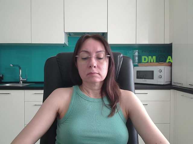 dulcesiomar8's BongaCams show and profile