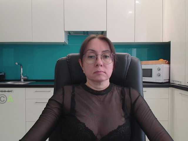 dulcesiomar8's BongaCams show and profile