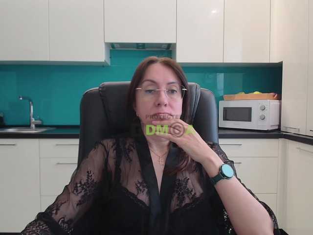 dulcesiomar8's BongaCams show and profile