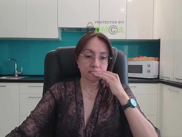 dulcesiomar8's BongaCams show and profile