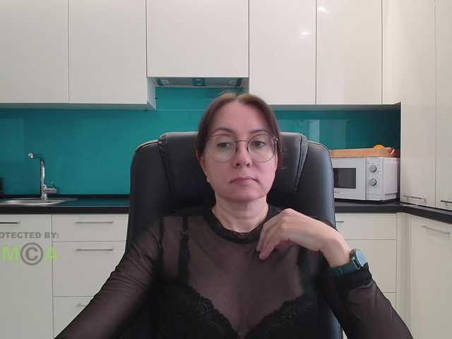 dulcesiomar8's BongaCams show and profile