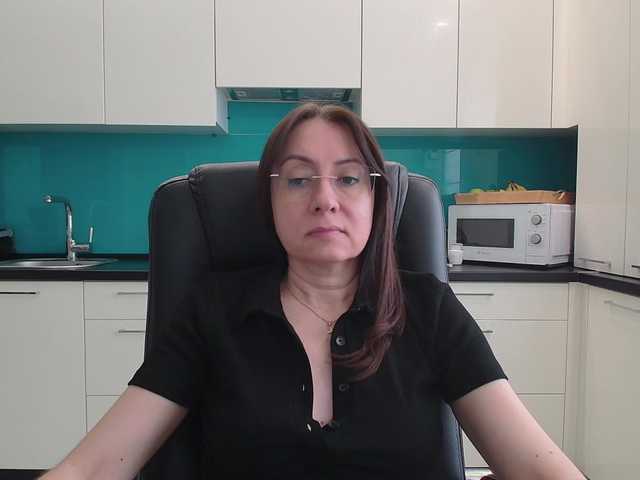 dulcesiomar8's BongaCams show and profile