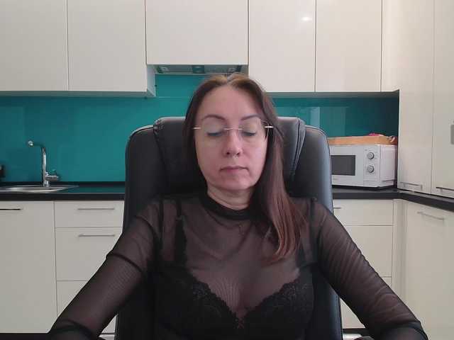 dulcesiomar8's BongaCams show and profile