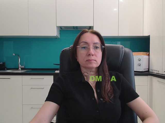 dulcesiomar8's BongaCams show and profile