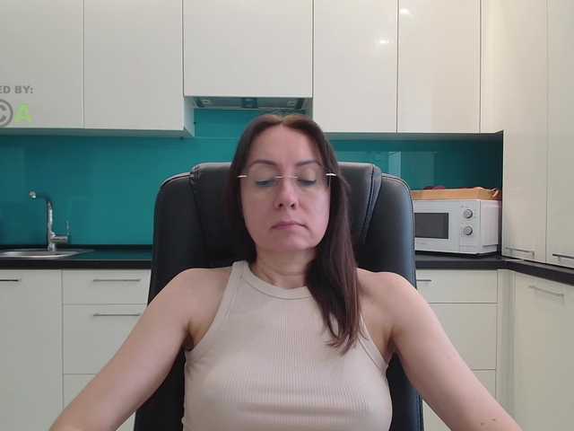 dulcesiomar8's BongaCams show and profile