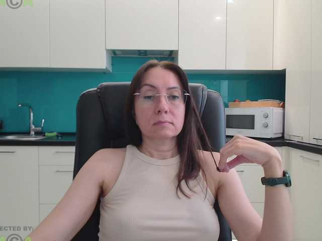 dulcesiomar8's BongaCams show and profile