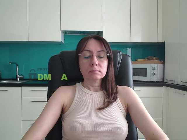 dulcesiomar8's BongaCams show and profile