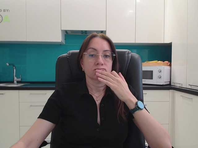 dulcesiomar8's BongaCams show and profile