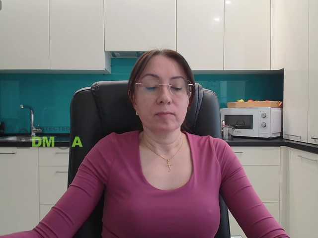 dulcesiomar8's BongaCams show and profile