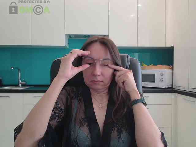 dulcesiomar8 Live Webcam on BongaCams