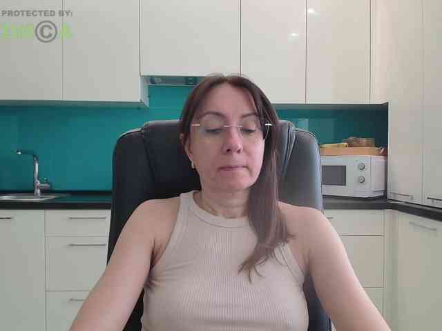 dulcesiomar8 Live Webcam on BongaCams